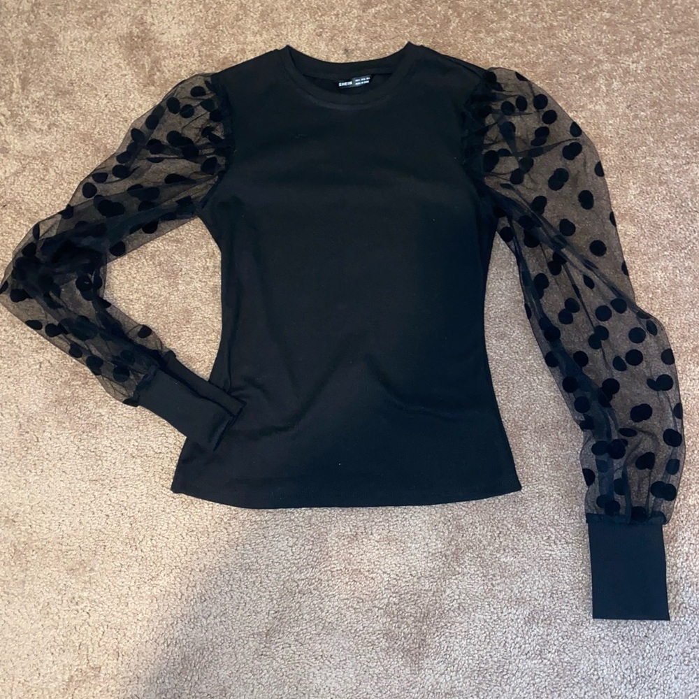 Black SHEIN long sleeve shirt with puffy sleeves